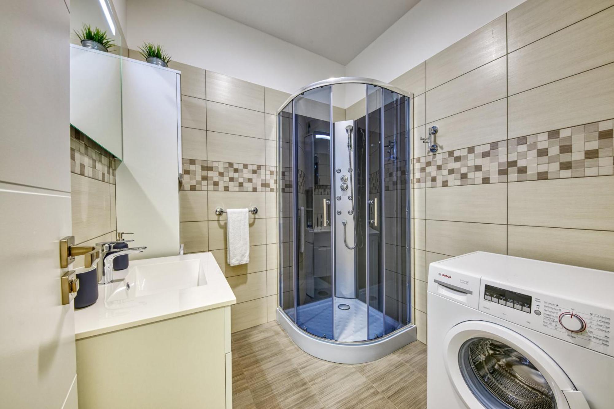 Le Monde Apartment Bratislava - Amazing 5Bdr In Downtown Exterior foto