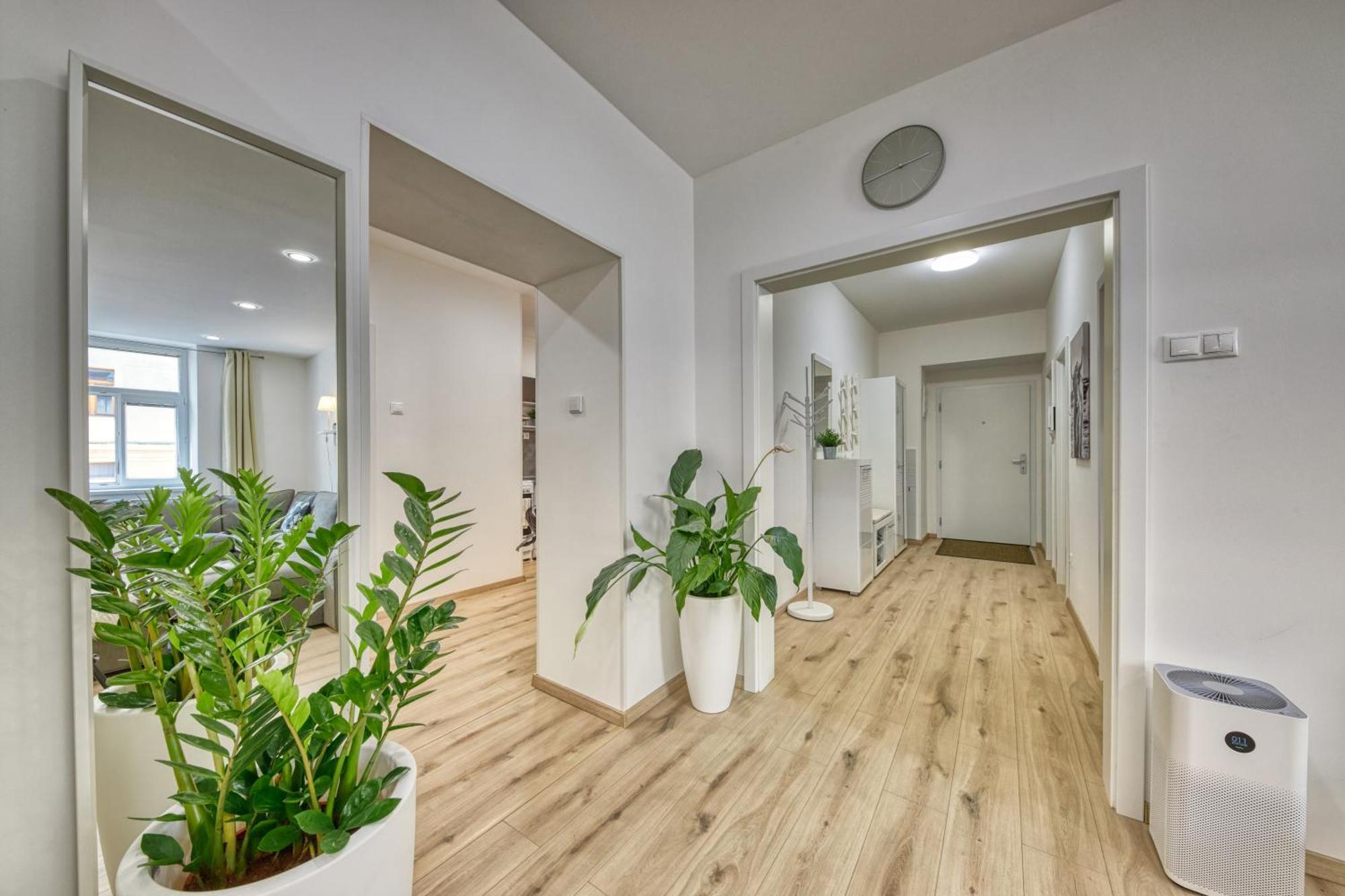 Le Monde Apartment Bratislava - Amazing 5Bdr In Downtown Exterior foto
