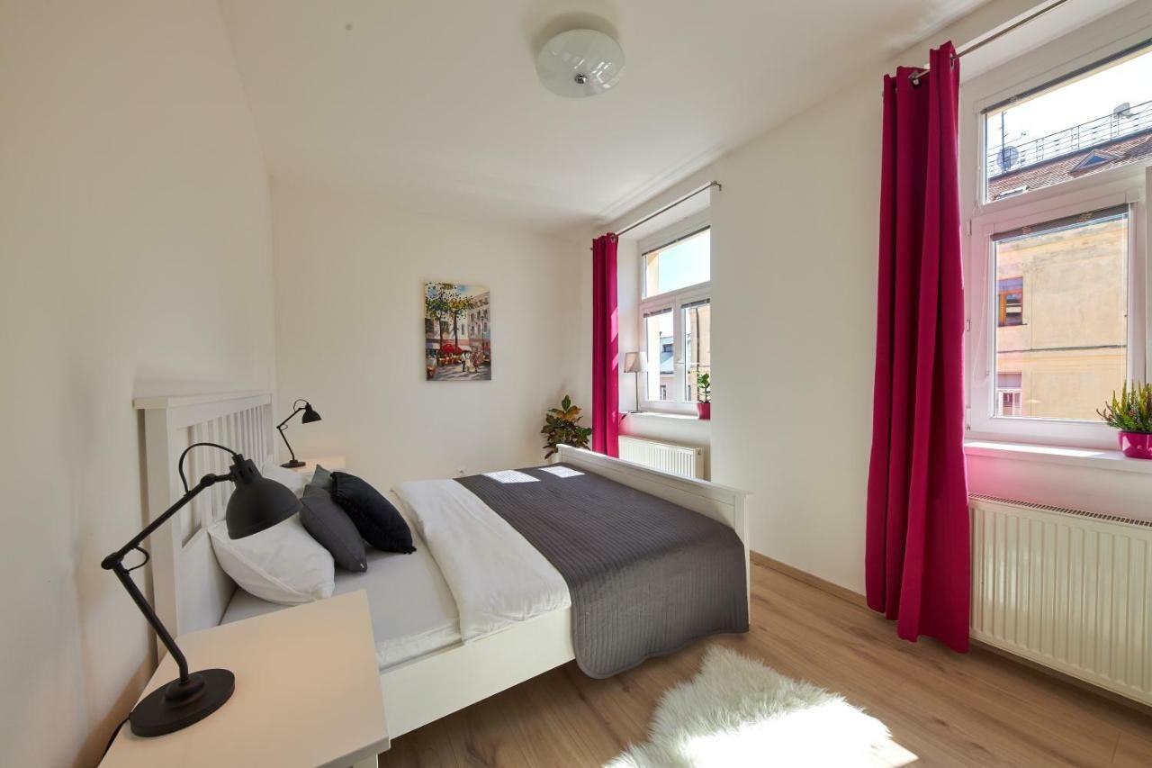 Le Monde Apartment Bratislava - Amazing 5Bdr In Downtown Exterior foto